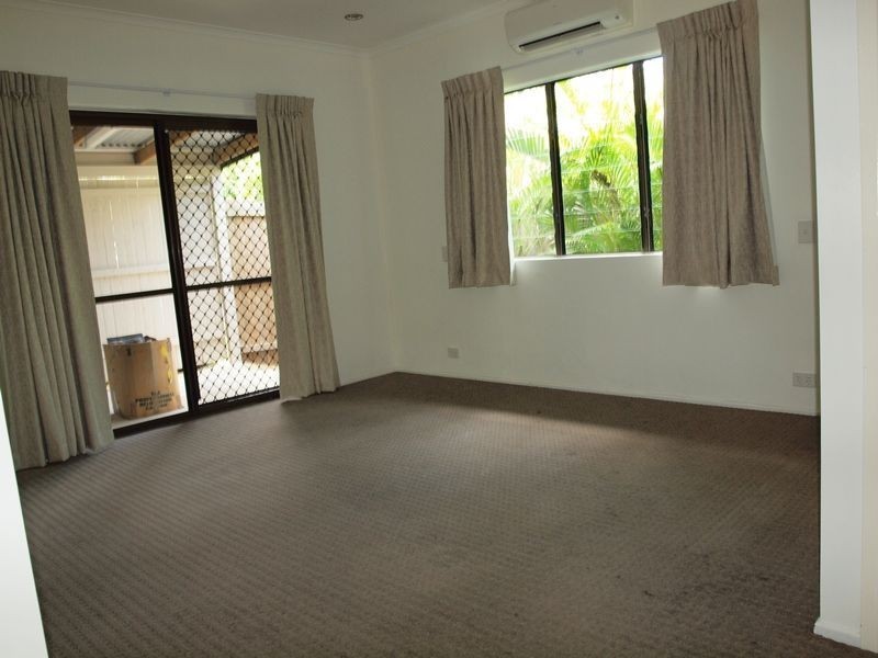 30 Petersen Street, Trinity Beach QLD 4879