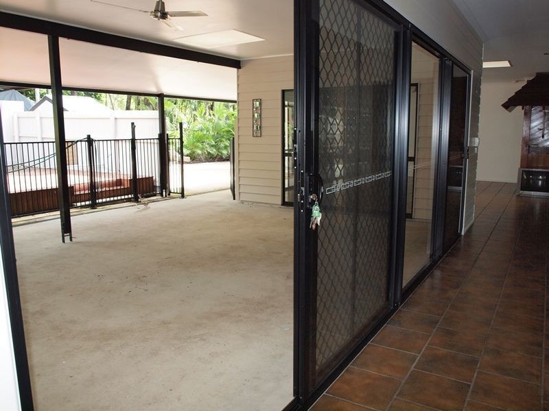 30 Petersen Street, Trinity Beach QLD 4879