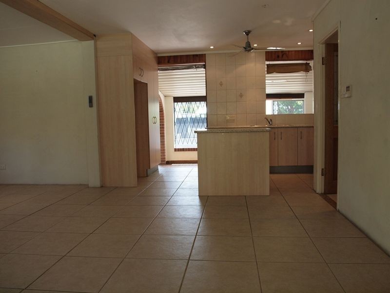 Holloways Beach QLD 4878