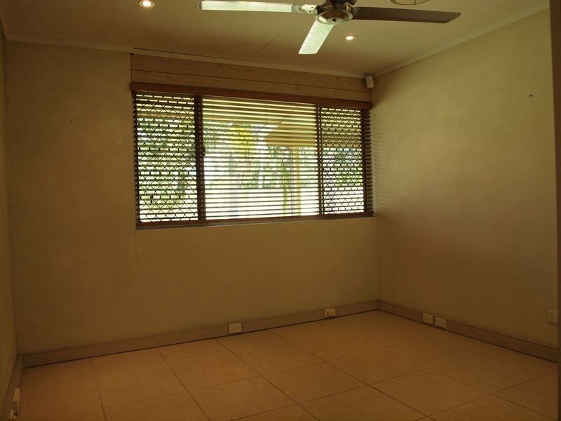 Holloways Beach QLD 4878