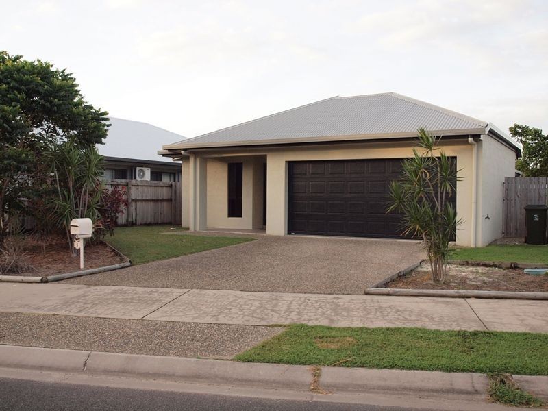 5 Seton Street, Trinity Park QLD 4879