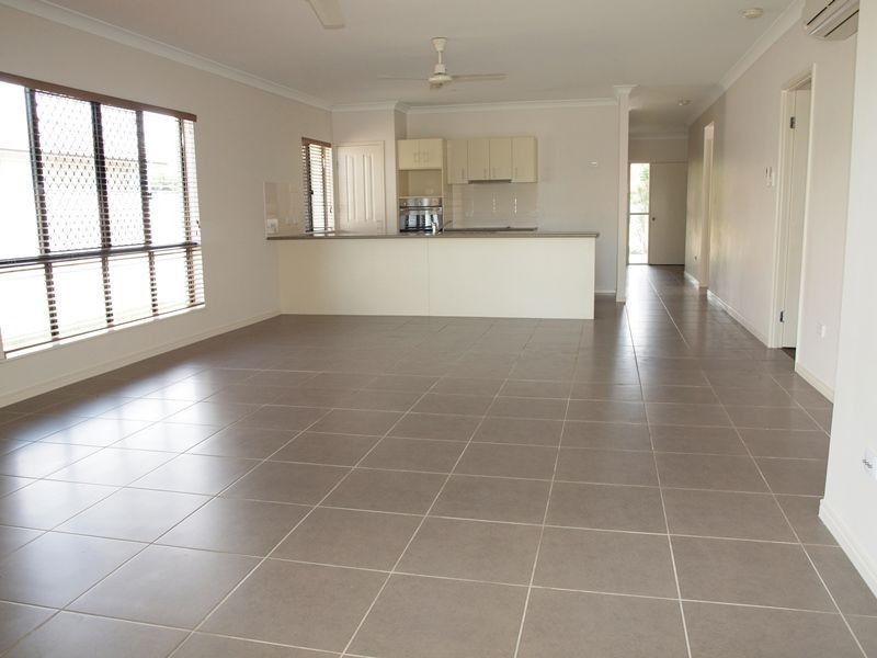5 Seton Street, Trinity Park QLD 4879