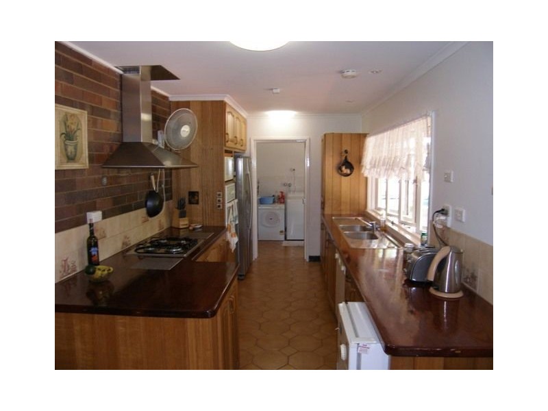 10 Hickory, Holloways Beach QLD 4878