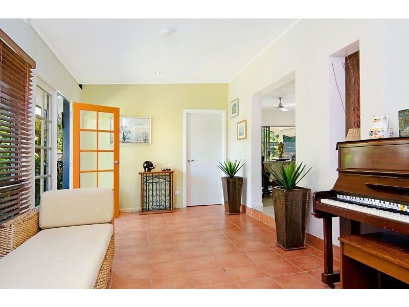 2 Carramar Crescent, Caravonica QLD 4878