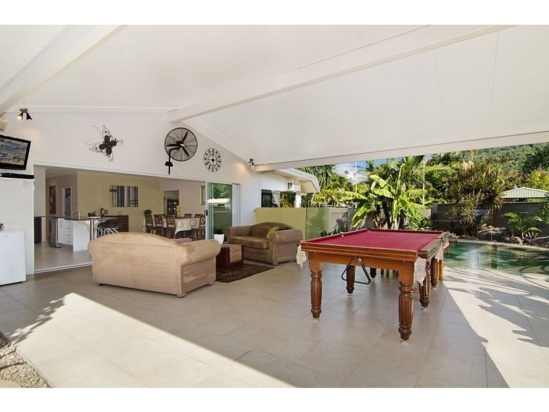 2 Carramar Crescent, Caravonica QLD 4878