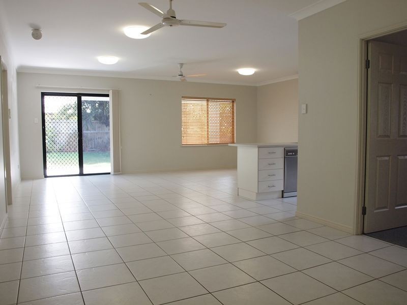 12 Moojeeba Way, Trinity Park QLD 4879