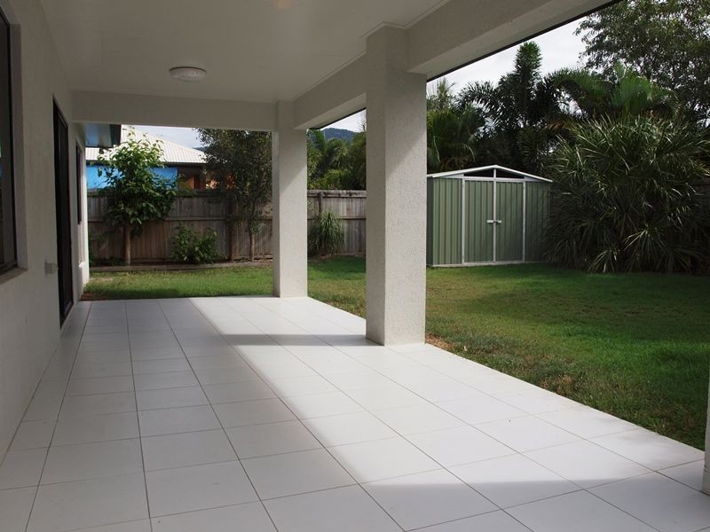 12 Moojeeba Way, Trinity Park QLD 4879