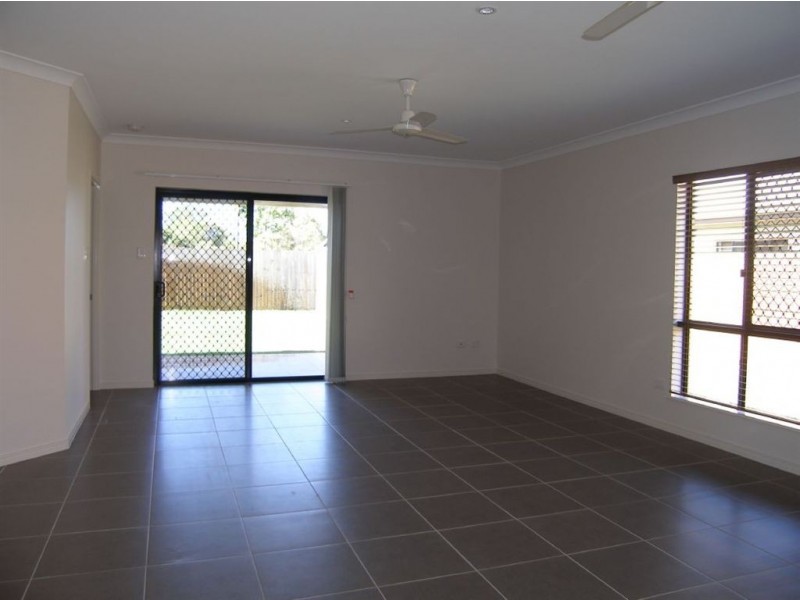5 Seton Street, Trinity Park QLD 4879