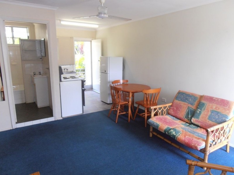 1/9 Coconut Street, Holloways Beach QLD 4878