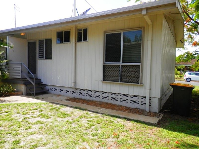 1/9 Coconut Street, Holloways Beach QLD 4878