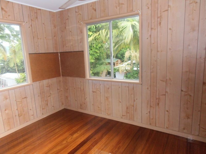 78 Upper Miles Street, Manoora QLD 4870