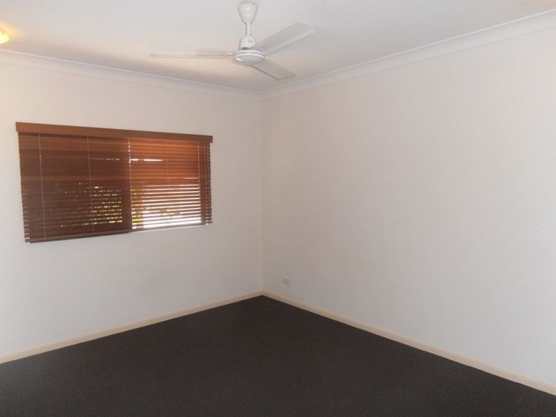 16/293 The Esplanade, Cairns North QLD 4870