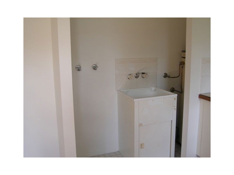 8/16 Robert, Bentley Park QLD 4869