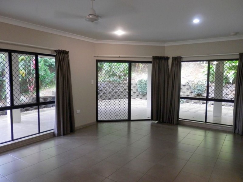 64 Roberts Drive, Trinity Beach QLD 4879