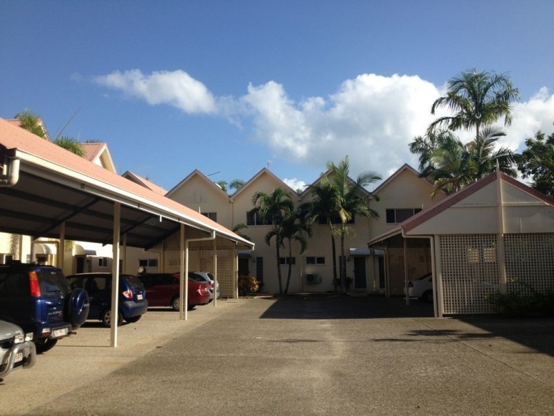 3/35 Rutherford Street, Yorkeys Knob QLD 4878