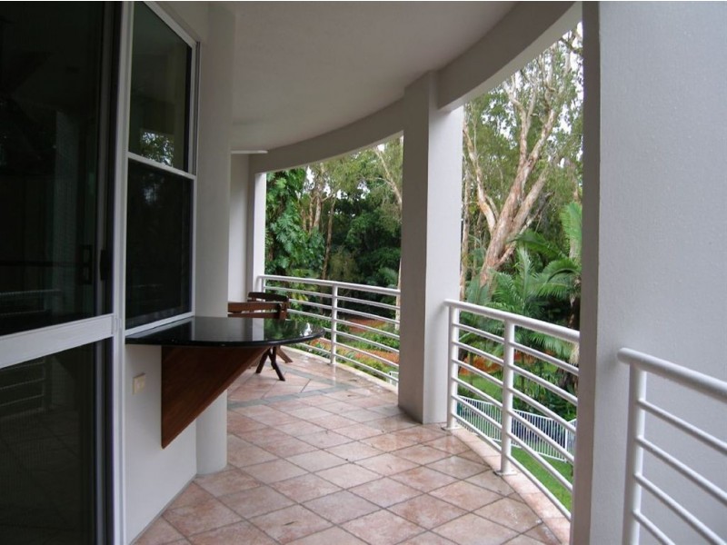 8/2 Deauville Close, Yorkeys Knob QLD 4878