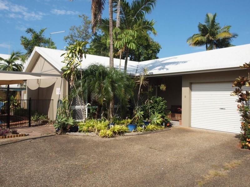 2/70 Cunningham Street, Yorkeys Knob QLD 4878