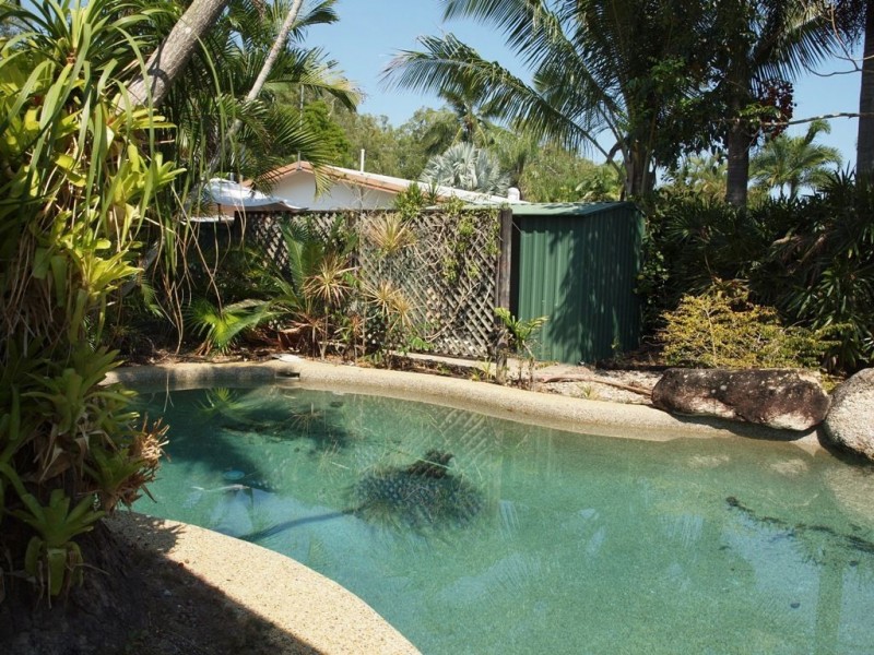 12 Marietta Street, Holloways Beach QLD 4878