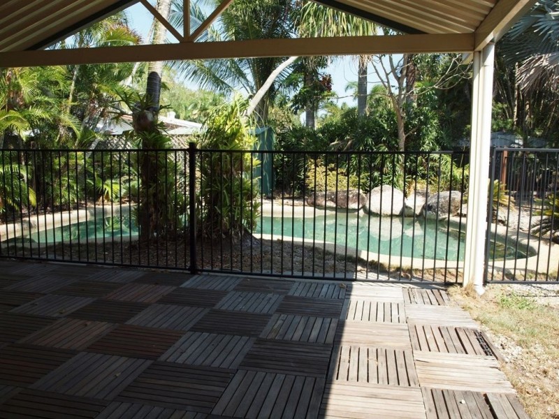 12 Marietta Street, Holloways Beach QLD 4878