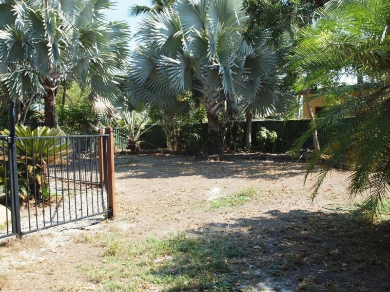 12 Marietta Street, Holloways Beach QLD 4878