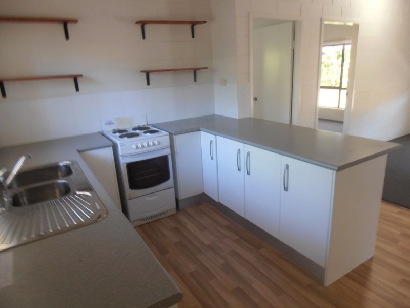 2/17 Jacaranda Street, Holloways Beach QLD 4878