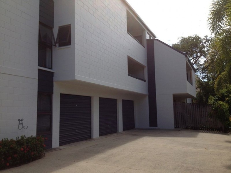 10/22 Rutherford Street, Yorkeys Knob QLD 4878