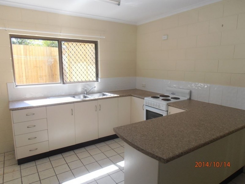 1/20-24 Palm Street, Holloways Beach QLD 4878