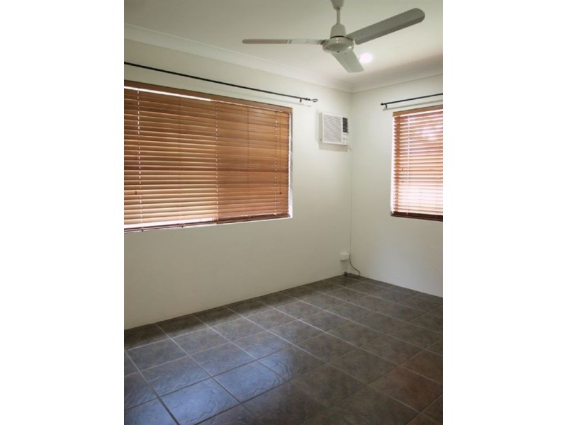 27 Derby Street, Yorkeys Knob QLD 4878