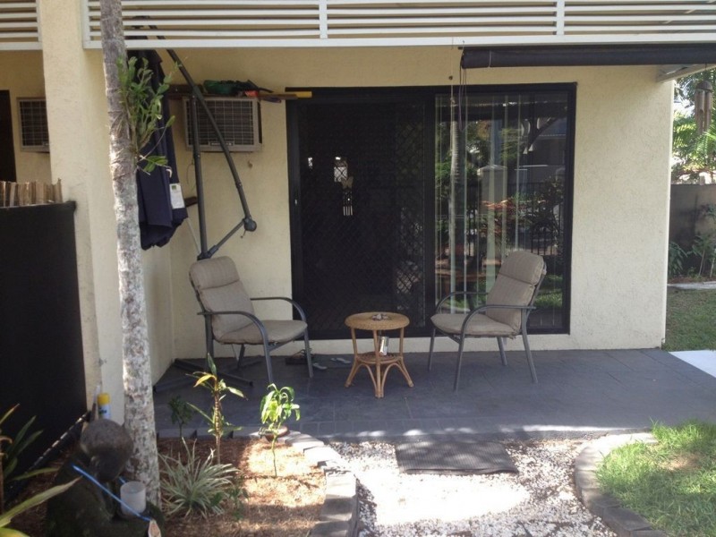 3/548 Varley Street, Yorkeys Knob QLD 4878