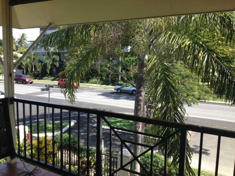 3/548 Varley Street, Yorkeys Knob QLD 4878