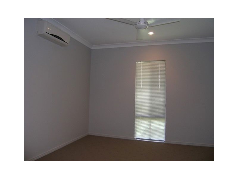 5 McBride Street, Redlynch QLD 4870