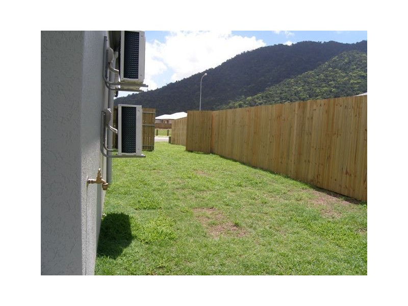 5 McBride Street, Redlynch QLD 4870