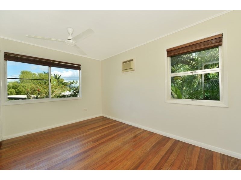 16 Nancy Street, Yorkeys Knob QLD 4878