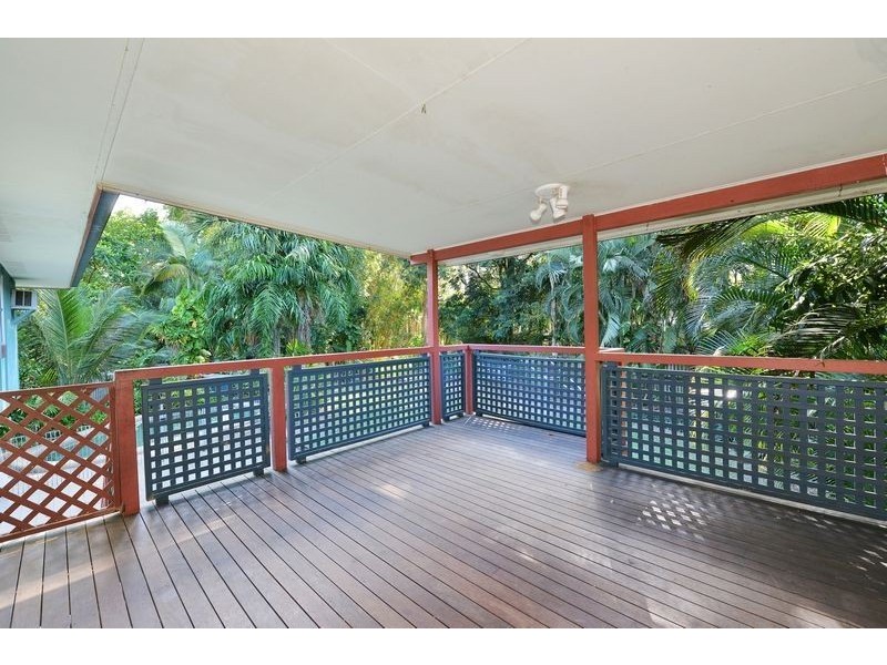 16 Nancy Street, Yorkeys Knob QLD 4878
