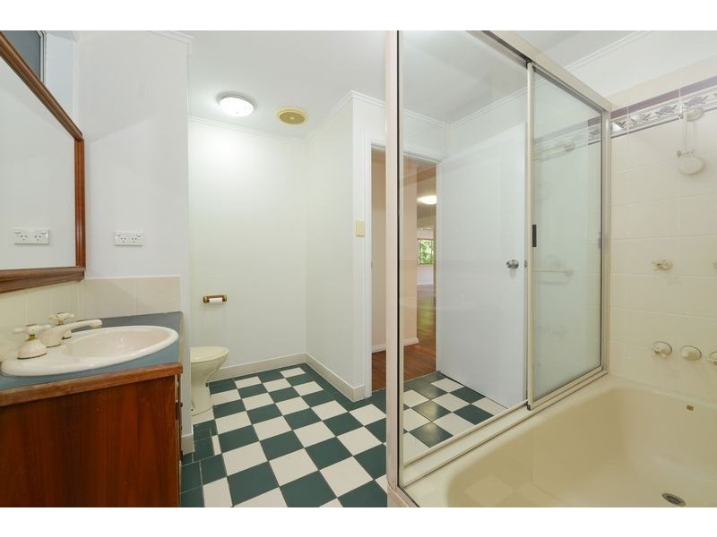 16 Nancy Street, Yorkeys Knob QLD 4878