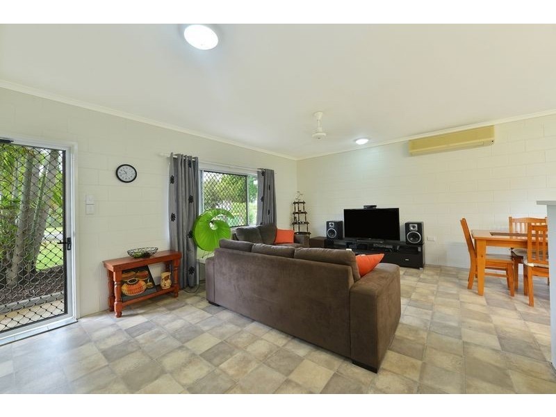 22 Lomond Street, Smithfield QLD 4878