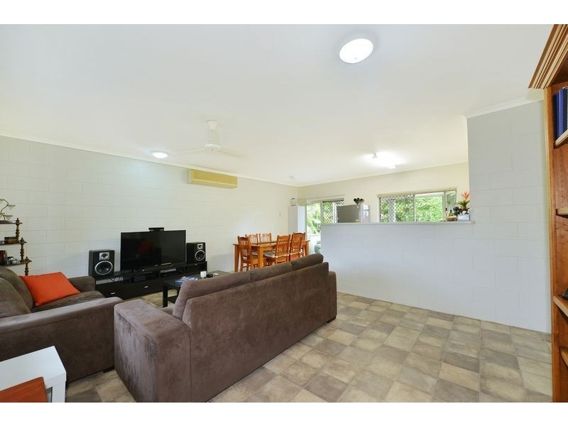 22 Lomond Street, Smithfield QLD 4878