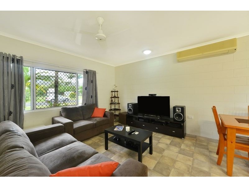 22 Lomond Street, Smithfield QLD 4878