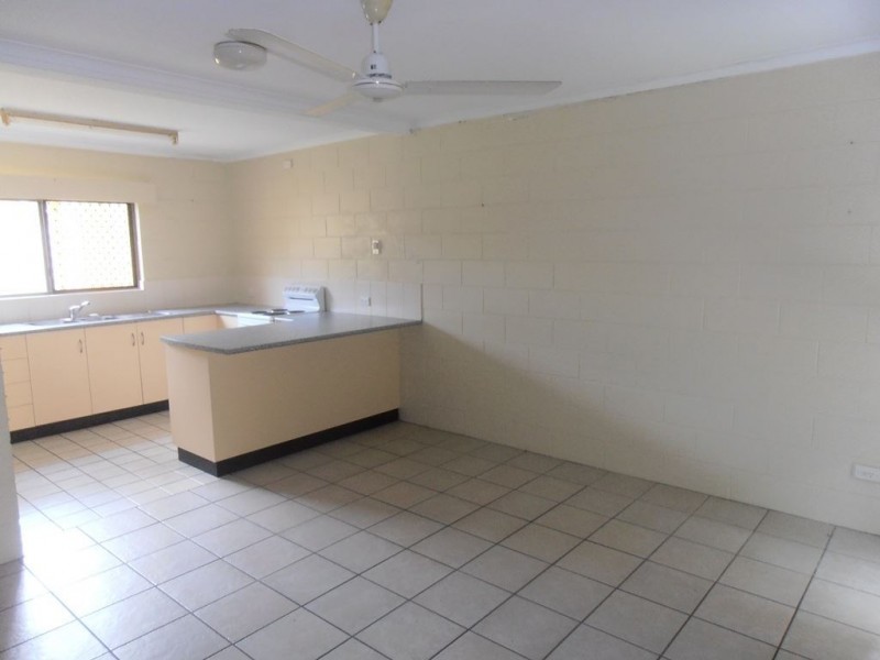 6/20-24 Palm Street, Holloways Beach QLD 4878