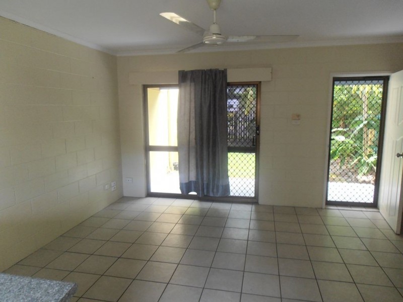 6/20-24 Palm Street, Holloways Beach QLD 4878