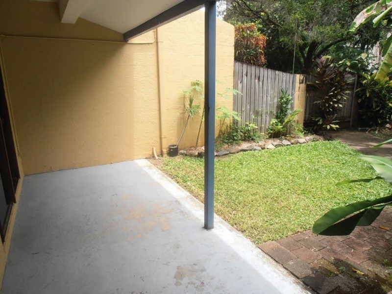 6/20-24 Palm Street, Holloways Beach QLD 4878