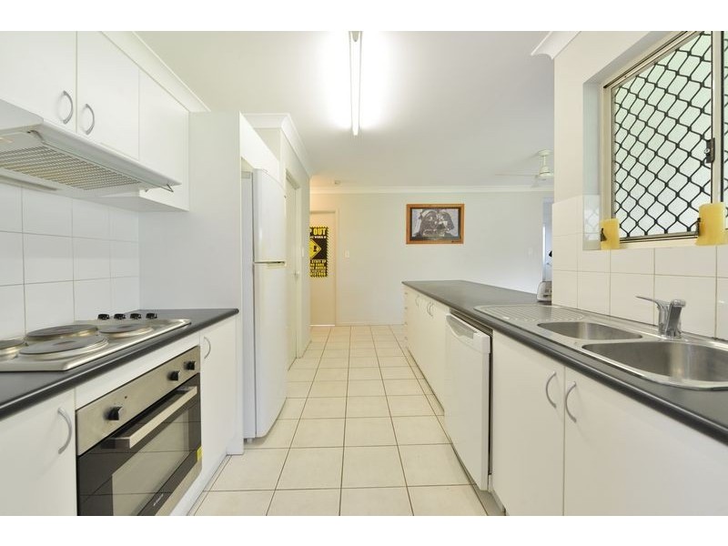 65 Jungara Road, Redlynch QLD 4870