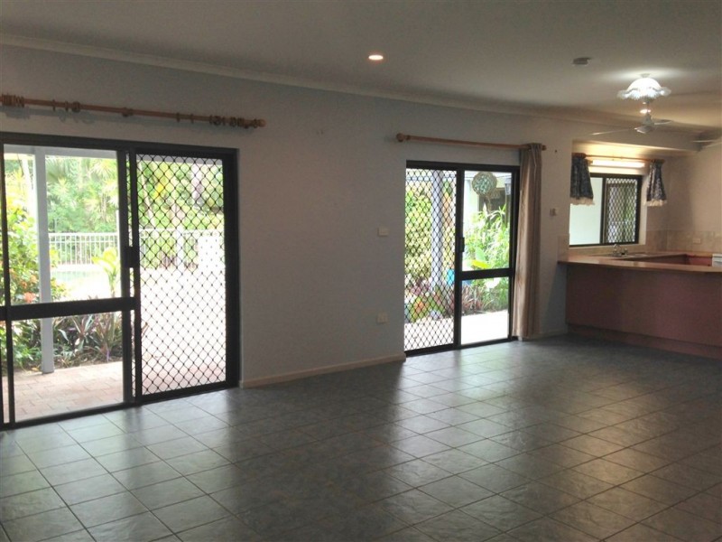 1 Wallum Close, Holloways Beach QLD 4878