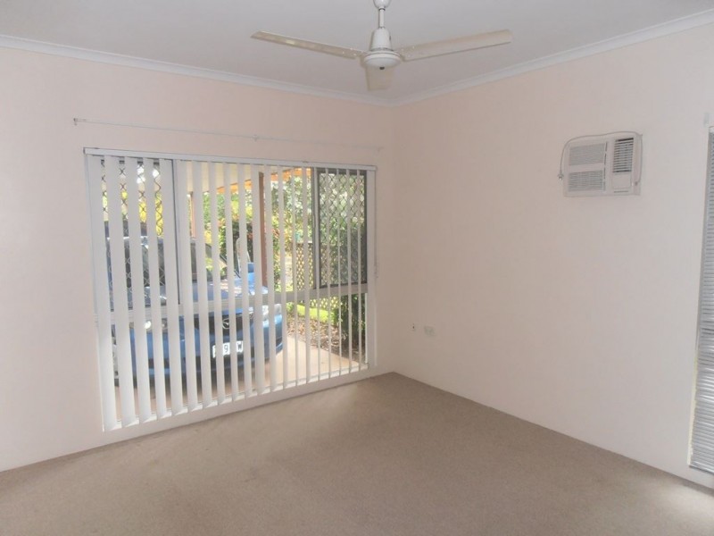 4/57 Bamboo Street, Holloways Beach QLD 4878