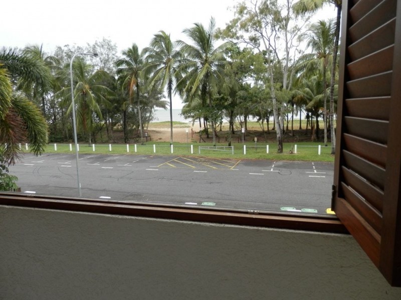 4/29 Sims Esplanade, Yorkeys Knob QLD 4878