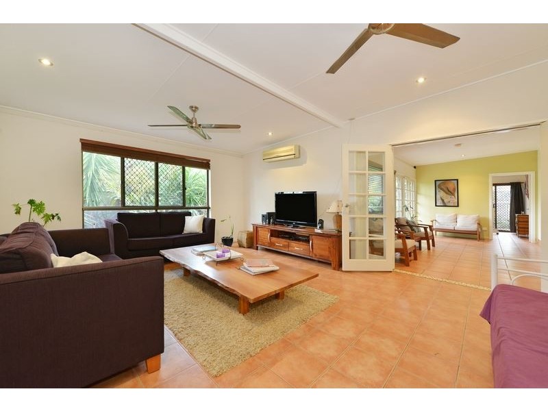 2 Carramar Crescent, Caravonica QLD 4878