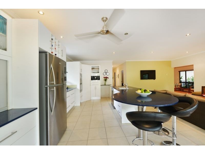2 Carramar Crescent, Caravonica QLD 4878