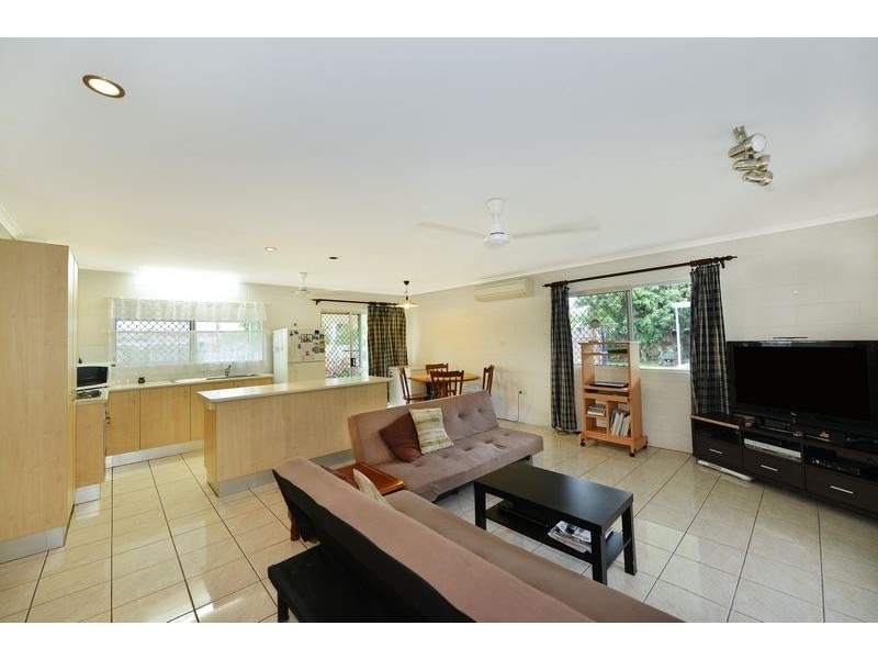 24 Cumberland Avenue, Smithfield QLD 4878