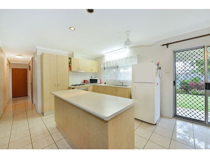 24 Cumberland Avenue, Smithfield QLD 4878