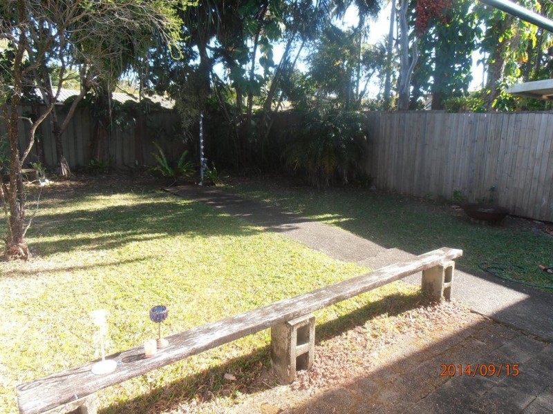 1/6 Monica Close, Holloways Beach QLD 4878